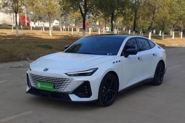 Used Changan UNI-V 2023 1.5T Prestige Model