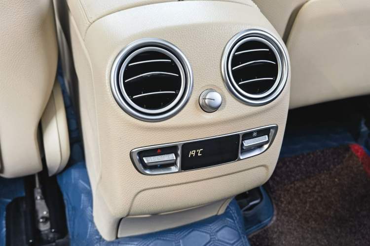 Used Mercedes-Benz GLC 2018 GLC 300 4MATIC Sport Edition
