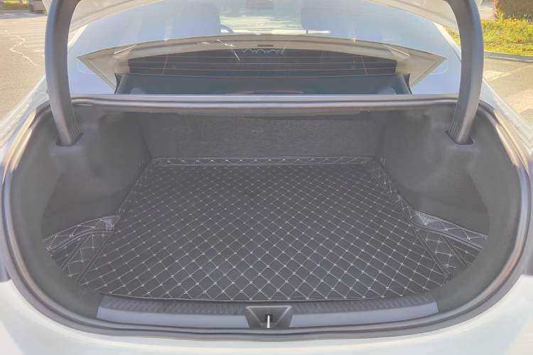 Used Mercedes-Benz A-Class 2022 A 200 L Sport Sedan Fashion Model
