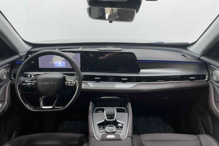 Used Chery Tiggo 8 PRO 2024 Champion Edition 390T Two-Wheel Drive Peak Version 5 Seats
