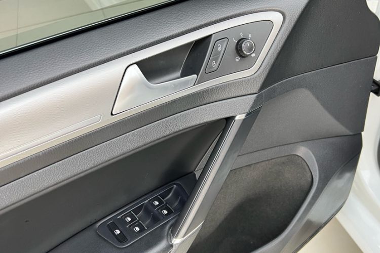 Used Volkswagen Golf 2019 280TSI DSG Comfort Version China VI Standard
