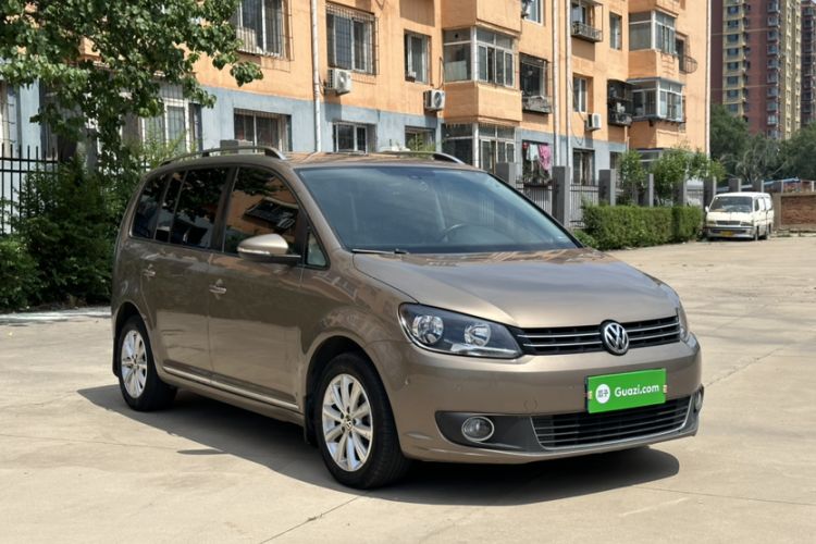 Used Volkswagen Touran 2015 1.4T DSG Luxury Edition 5-Seater
