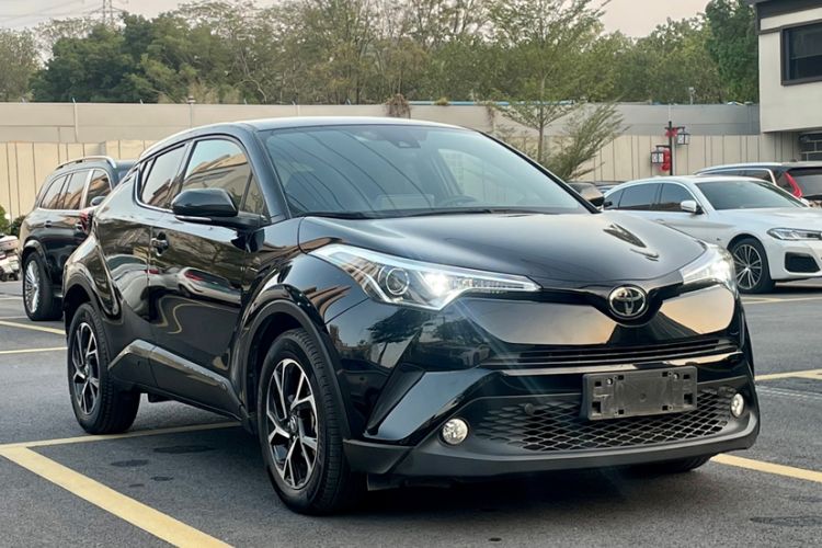 Used Toyota C-HR 2018 2.0L Leading Edition China V-standard