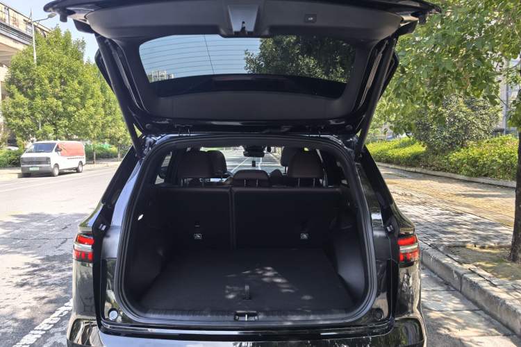 Used Geely Auto Monjaro L 2024 2.0TD High-Power Automatic Two-Wheel Drive Yunqi Version
