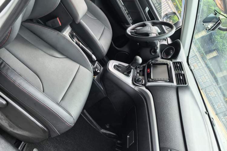 Used Haval M6 2019 1.5T DCT Two-Wheel Drive Elite Version China VI Standard
