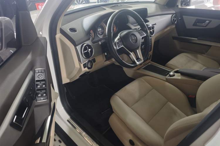 Used Mercedes-Benz GLK-Class 2015 GLK 260 4MATIC Dynamic Edition Ultimate Version