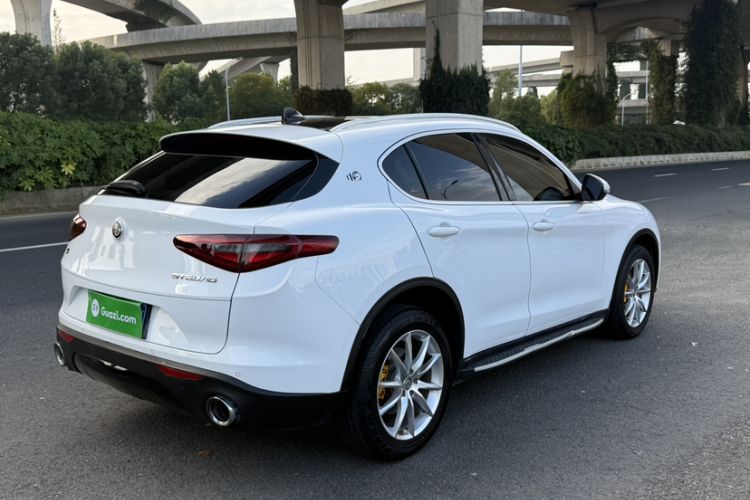 Used Alfa Romeo Stelvio 2017 2.0T 200HP Luxury Edition