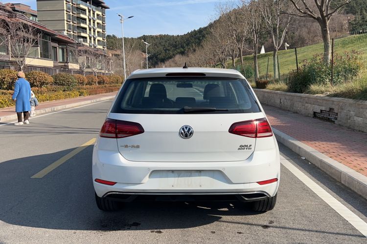 Used Volkswagen Golf 2020 200TSI DSG Comfortable and Ambitious Edition