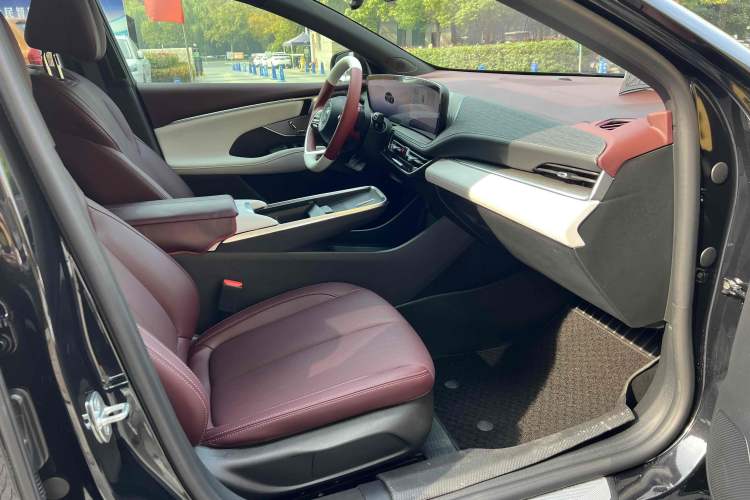 Used Buick LaCrosse 2025 28T Platinum Edition
