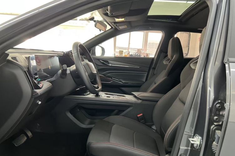 Used Changan X5 PLUS 2025 1.5T DCT High-Energy Version
