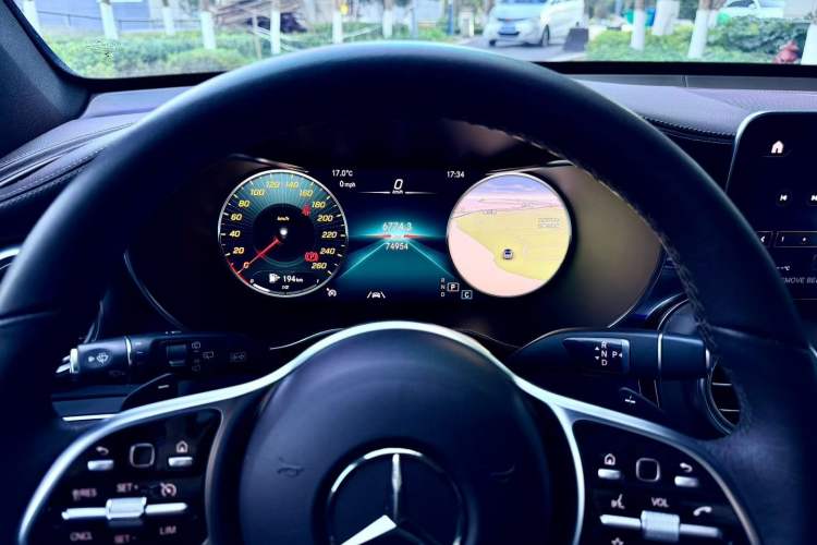 Used Mercedes-Benz GLC 2022 Refreshed GLC 300 L 4MATIC Dynamic Edition
