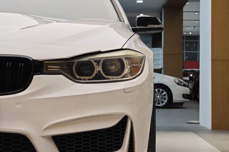 Used BMW 3 Series 2015 320i Luxury Line Stylish Edition