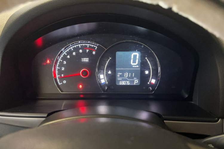 Used Roewe 350 2015 1.5L Automatic Luxury Sunroof Edition
