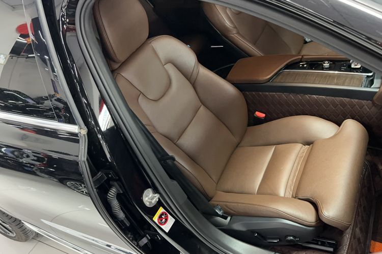 Used Volvo S90 2023 B5 Zhiyuan Luxury Edition
