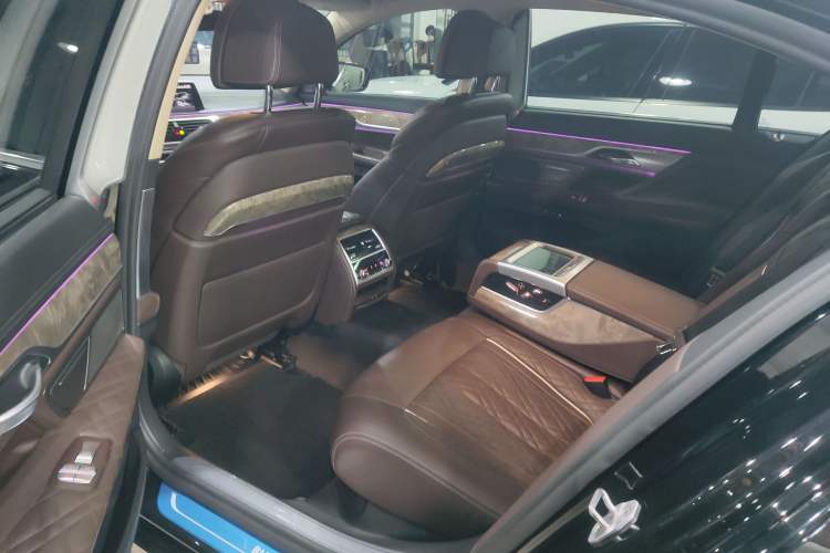 Used BMW 7 Series 2021 740Li Leading Edition Luxury Package