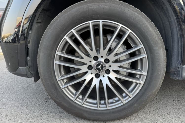 Used Mercedes-Benz GLC 2025 GLC 300 L 4MATIC Dynamic Model 5 Seats