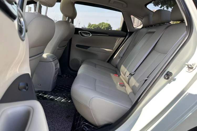 Used Nissan Sylphy 2019 1.6XV CVT Smart Connect Luxury Edition China VI Standard
