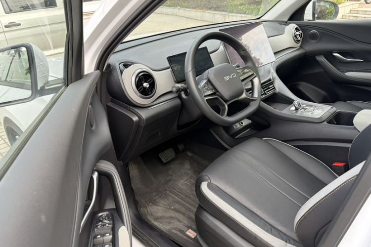 Used BYD Sealion 05 DM-i 2025 DM-i 115KM Flagship Model
