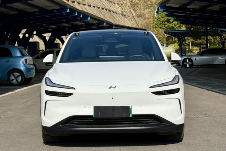 Used ONVO L60 2024 60 kWh Rear-Drive Version
