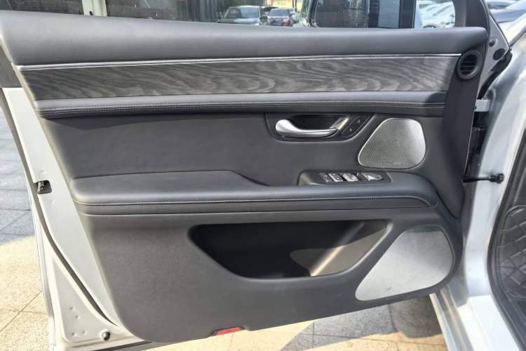 Used Hima AITO M5 2022 Extended-Range Four-Wheel Drive Flagship Edition
