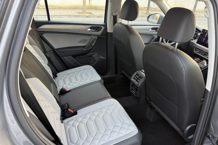 Used Volkswagen Tayron 2023 330TSI Two-Wheel-Drive R-Line High-Energy Version
