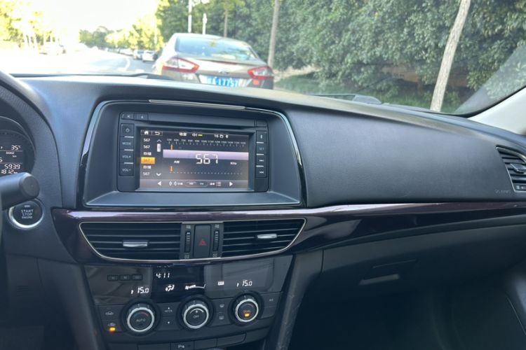 Used Mazda Atenza 2015 2.0L Blue Sky Luxury Edition