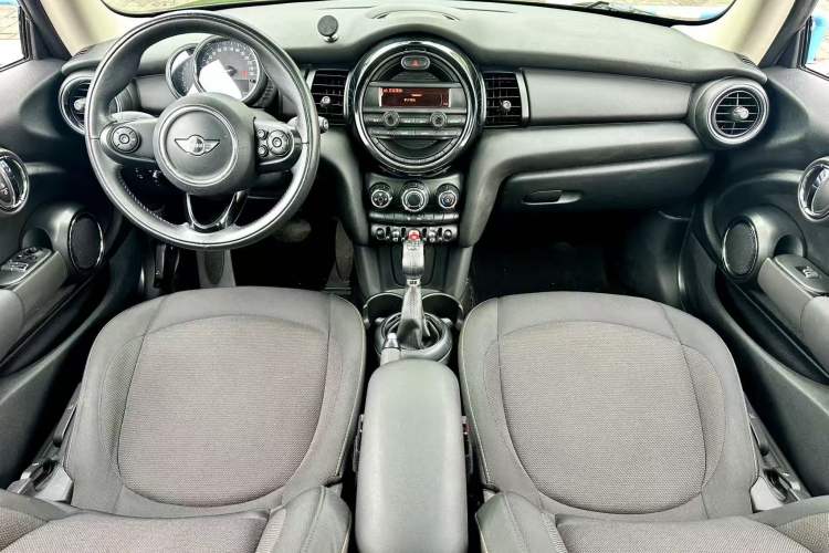 Used  MINI 2016 1.2T ONE Pioneer Edition
