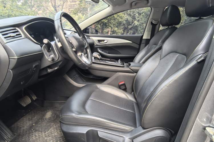 Used Roewe i6 MAX 2020 300TGI Automatic Sporty Cool Edition
