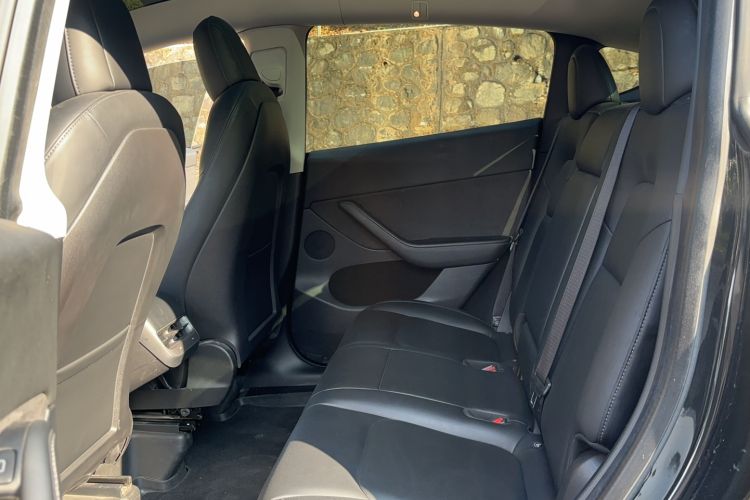 Used Tesla Model Y 2022 Rear-Wheel-Drive Version
