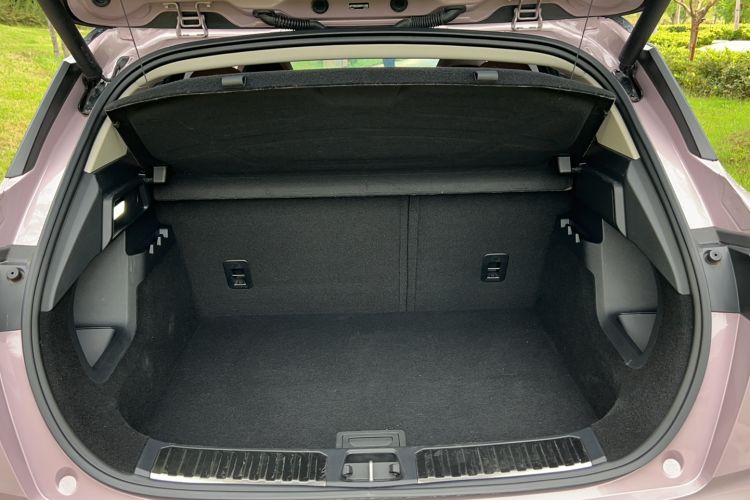 Used Lynk & Co 06 2023 Remix 1.5T Shero