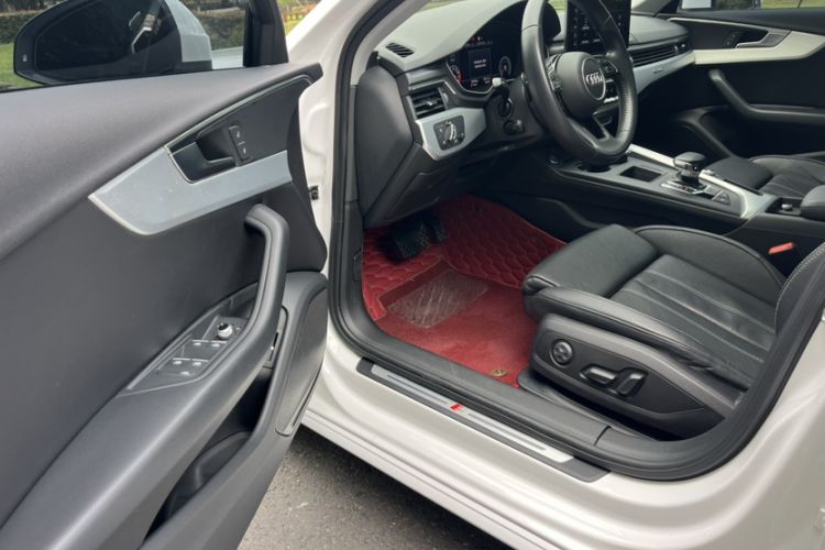 Used Audi A4L 2020 40 TFSI quattro Luxury Dynamic Model
