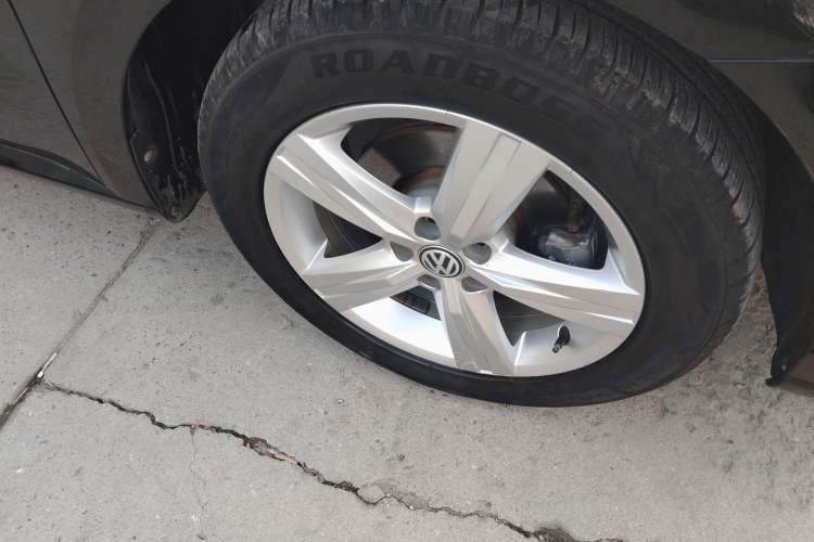 Used Volkswagen Lavida 2017 1.6L Automatic Fashion Edition
