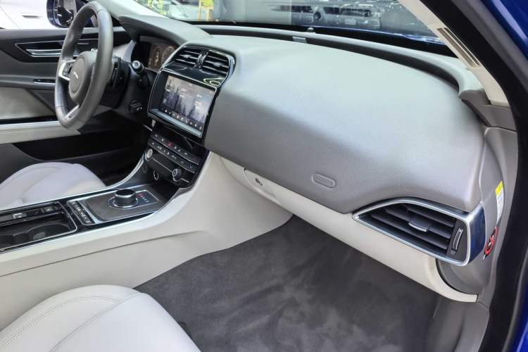 Used Jaguar XEL 2019 2.0T 200 PS Deluxe Edition
