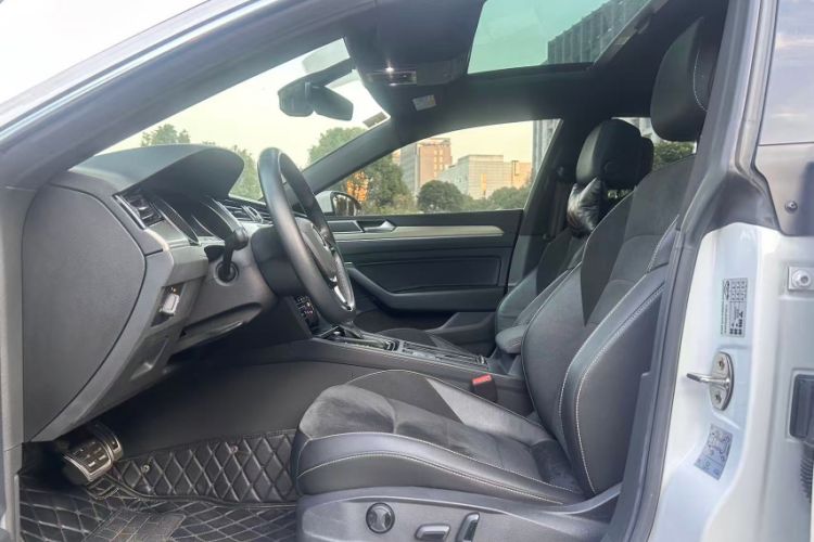 Used Volkswagen FAW-Volkswagen CC 2020 330TSI Huayan Edition China VI Standard
