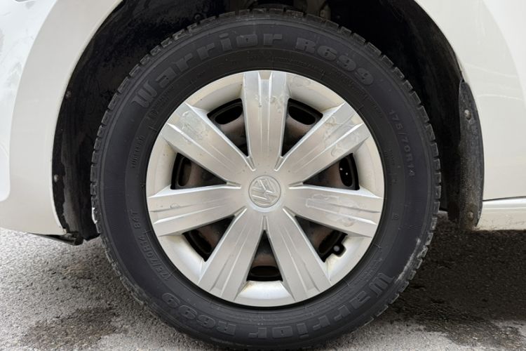 Used Volkswagen Jetta 2015 Value Edition 1.6L Manual Fashionable Style
