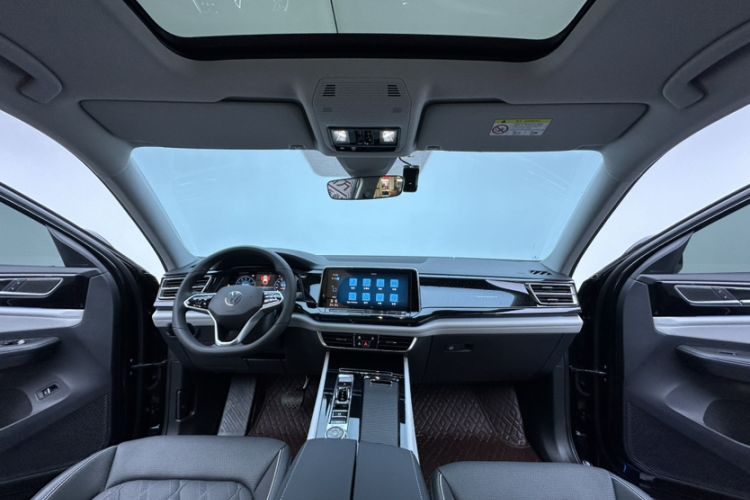 Used Volkswagen Teramont 2024 530 V6 All-Wheel Drive Prestige Luxury Edition
