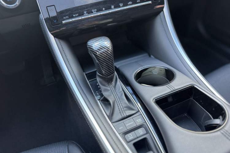 Used Toyota Avalon 2023 2.5L Luxury Edition