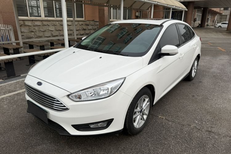 Used Ford Focus 2018 Sedan Classic 1.6L Automatic Trendy SmartDrive Edition