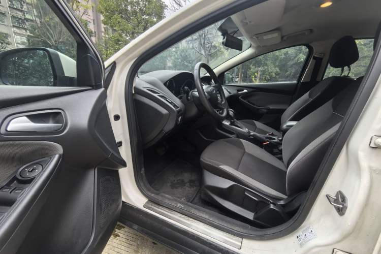 Used Ford Focus 2012 Hatchback 1.6L Automatic Comfort Model
