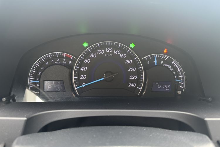 Used Toyota Camry 2016 2.0G 10th Anniversary Leading Edition
