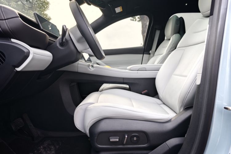 Used Nio ES6 2023 75 kWh
