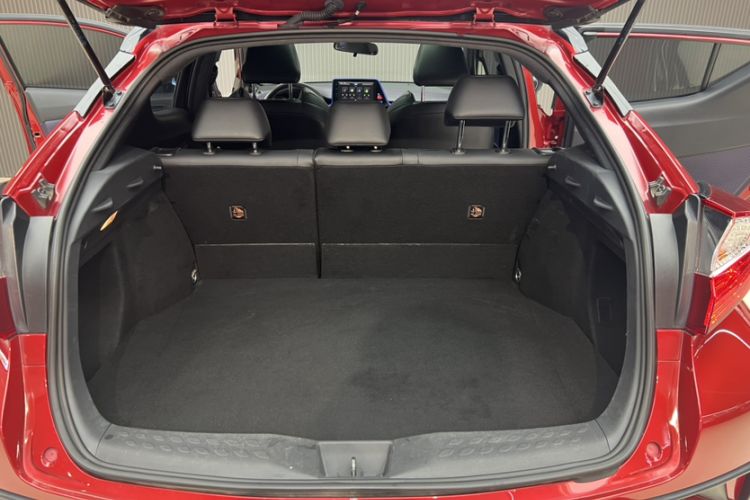 Used Toyota C-HR 2020 2.0L Leading Edition
