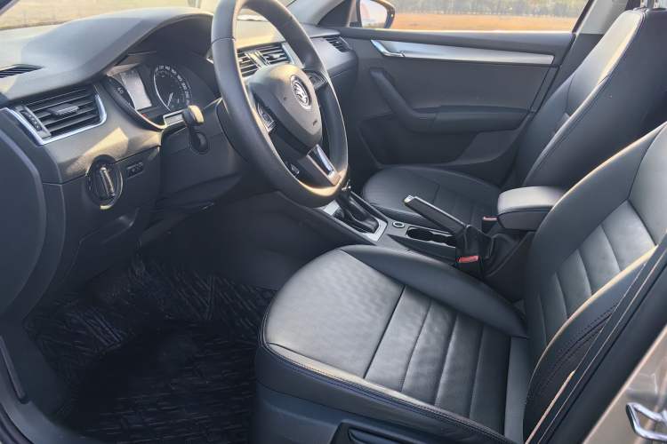 Used Skoda Octavia 2019 1.5L Automatic Comfort Edition
