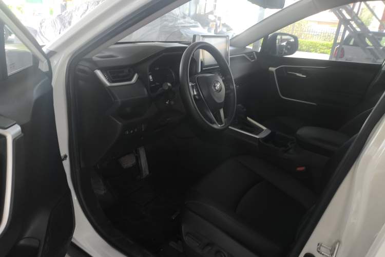 Used Toyota RAV4 2020 2.0L CVT Two-Wheel Drive Fashion Edition