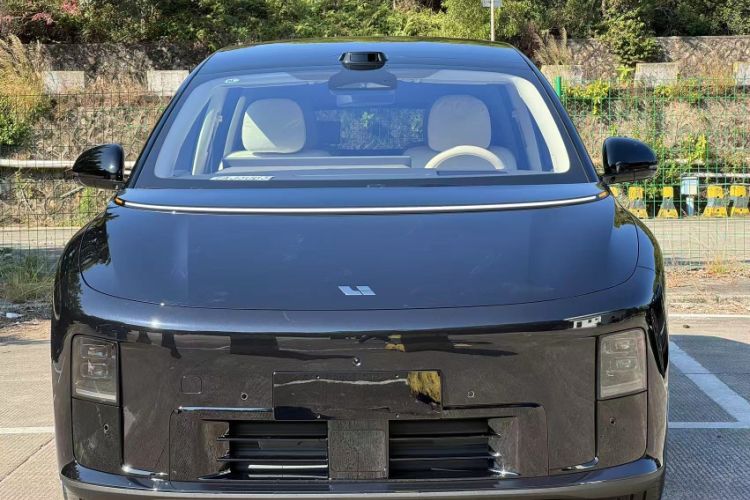 Used Li Auto Li Auto i8 2025 Standard Edition
