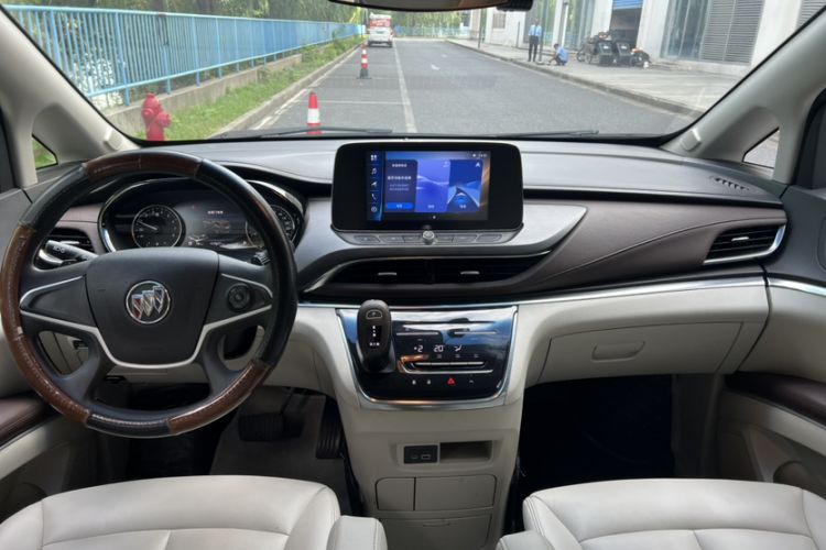 Used Buick GL8 2021 Land Cruiser Executive Class 652T Comfort Model
