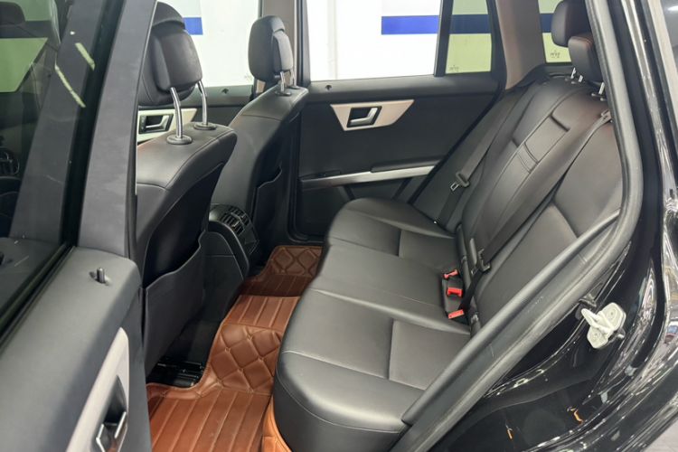 Used Mercedes-Benz GLK-Class 2013 GLK 300 4MATIC Dynamic Sunroof Model
