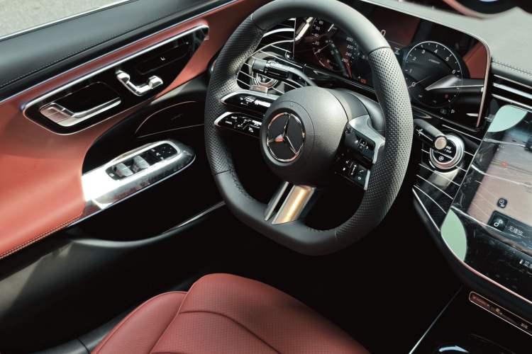 Used Mercedes-Benz E-Class 2024 Restyled E 260 L 4MATIC Sport Edition
