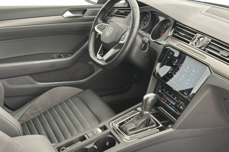 Used Volkswagen Magotan 2020 330TSI DSG Leading Model
