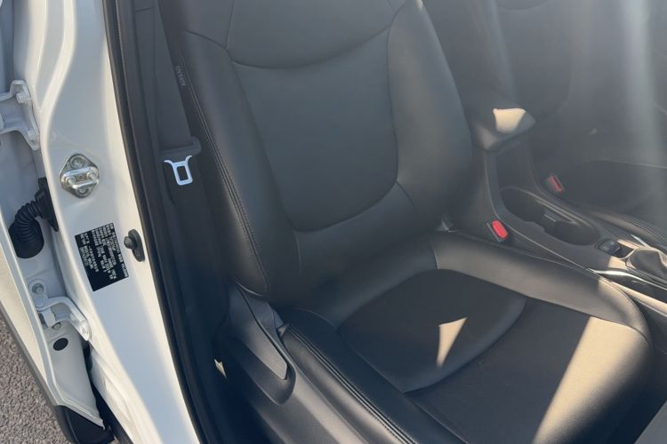 Used Toyota Corolla Cross 2024 2.0L Pioneer Edition
